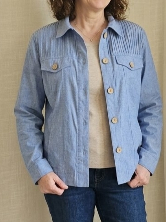 Draper'S & Damon'S Tops - Draper’s & Damon’s Blue Chambray Pintuck Button Up Jacket Top Medium